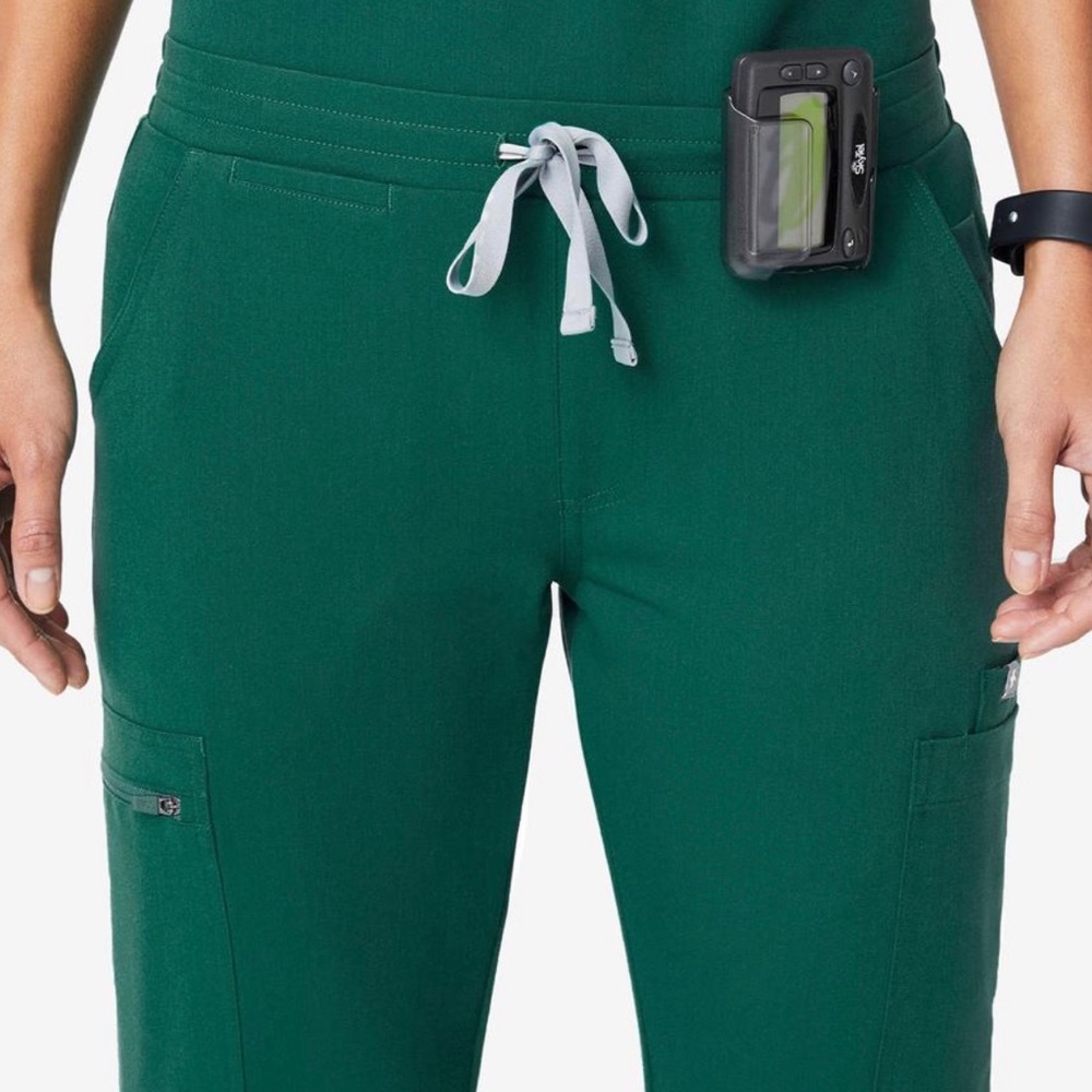 FIGS Yola Bottoms Hunter Green XS